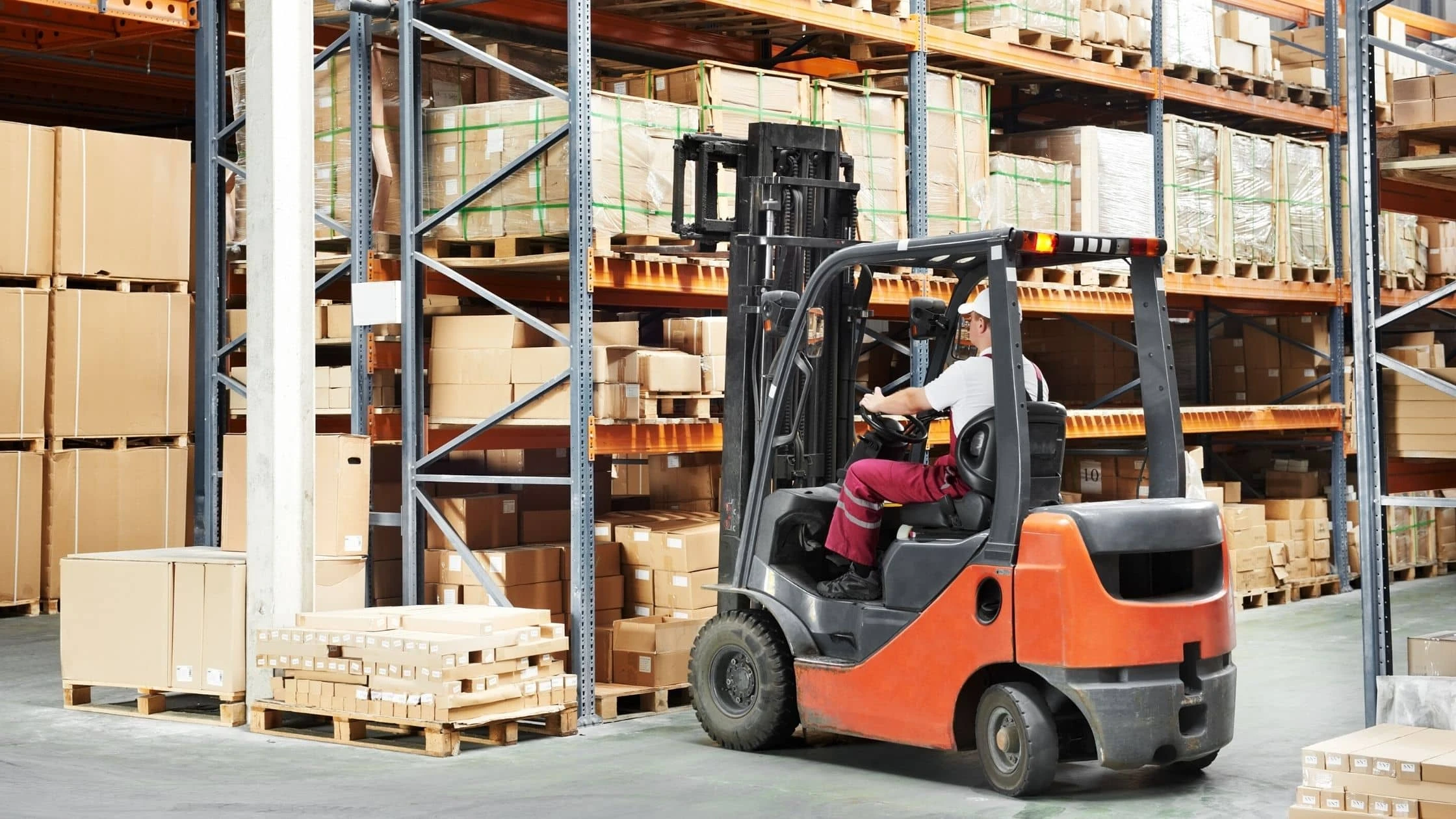 cari tahu mekanisme forklift dan komponennya disini