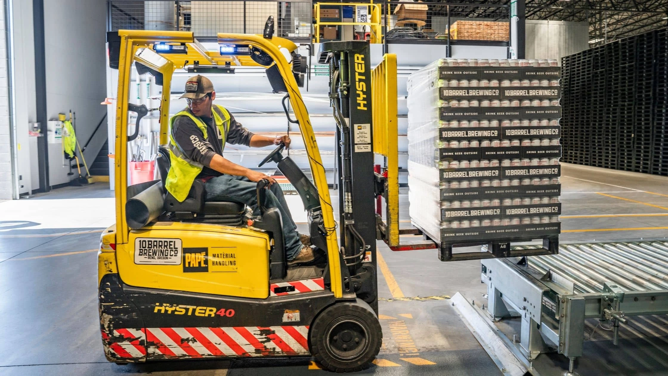 definisi forklift