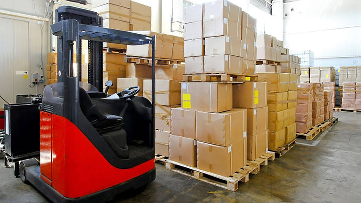 Mengenal Perbedaan Forklift dan Reach Truck