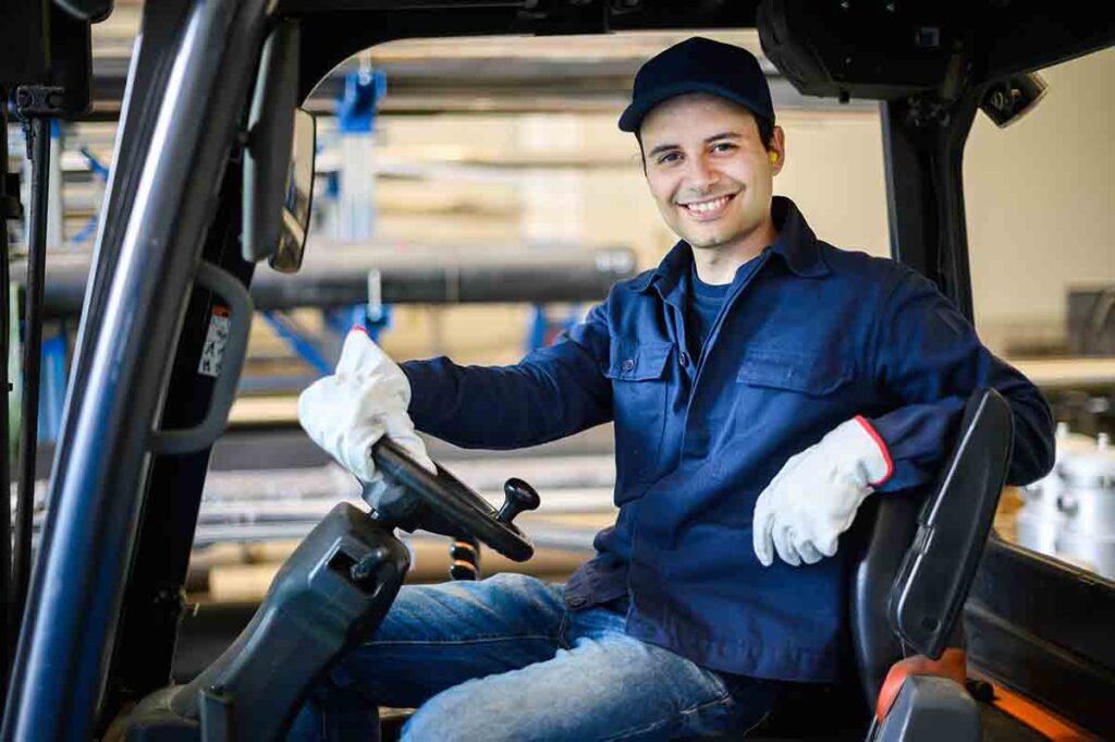 kewenangan operator pada kelas forklift