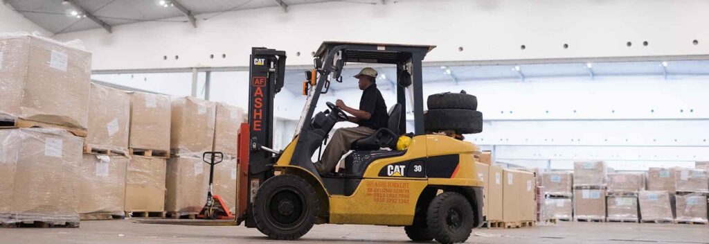 sejarah forklift dan perkembangannya